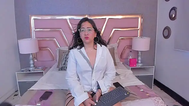 AlissBluumm online show from 06.24.26