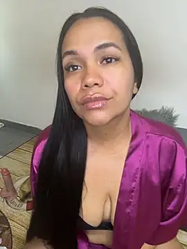 NoahJade online show from 07.10.26