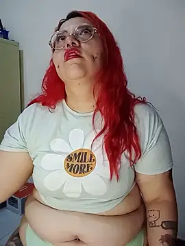 Snapshot of bruja_sscarlata chatting on 05.28.26 bruja sscarlata online show from 05.28.26