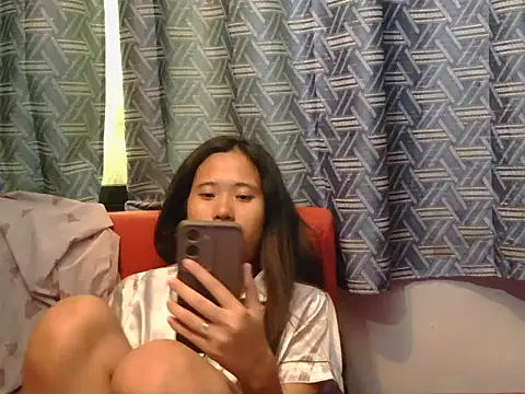 Snapshot of petiteasian_pinaygirl chatting on 06.05.26 petiteasian pinaygirl online show from 06.05.26