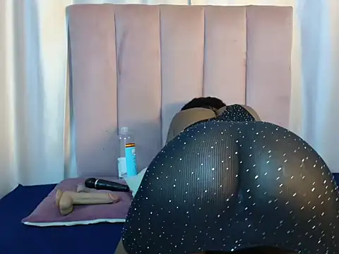 Tianaah online show from 06.11.26