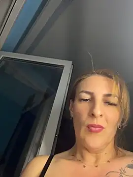 Hot-Milf4U online show from 05.31.26