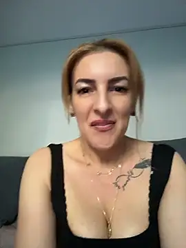 Hot-Milf4U online show from 06.10.26