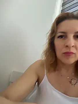 Hot-Milf4U online show from 06.19.26