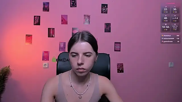 Snapshot of lyra_desire chatting on 07.29.26 lyra desire online show from 07.29.26