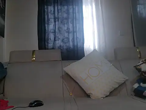 Snapshot of sexyleah25 chatting on 07.18.26 sexyleah25 online show from 07.18.26