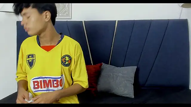 Snapshot of jacob_cum23 chatting on 06.11.26 jacob cum23 online show from 06.11.26