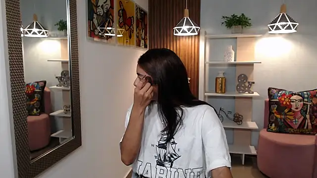 Snapshot of _Lucy_Grey_ chatting on 06.06.26 Lucy Grey online show from 06.06.26