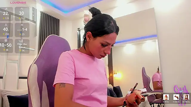Maia Clark520 online show from 06.17.26