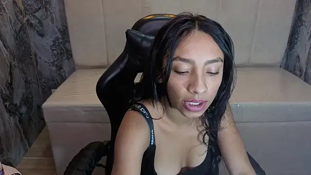 Adarasuri v online show from 06.27.26