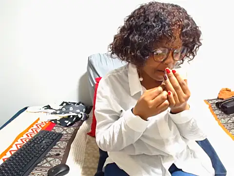 TashaBebe online show from 06.17.26