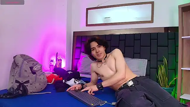 Chlloe Fox online show from 06.22.26