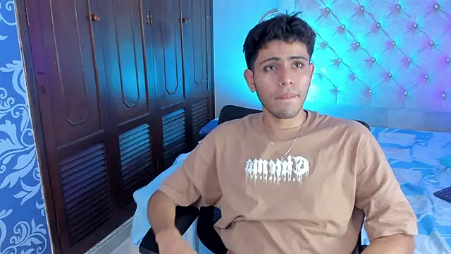 hunterwest06 online show from 05.21.26