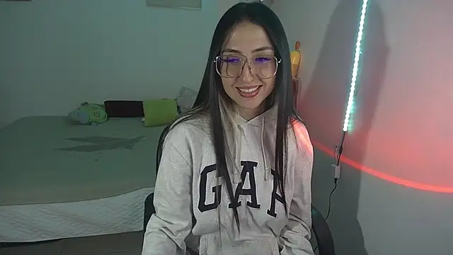 Snapshot of Frida_nymph chatting on 06.17.26 Frida nymph online show from 06.17.26