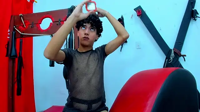 boy max latin online show from 05.21.26