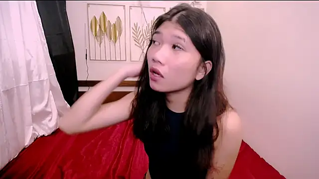 Snapshot of naughtygirl_lily chatting on 06.15.26 naughtygirl lily online show from 06.15.26