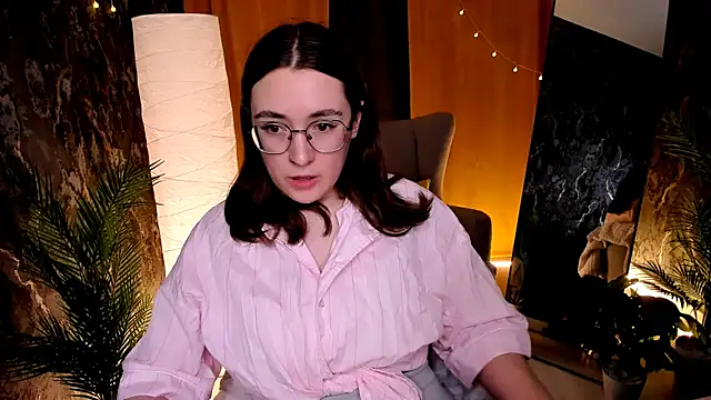Snapshot of polly_pop_ chatting on 07.18.26 polly pop online show from 07.18.26