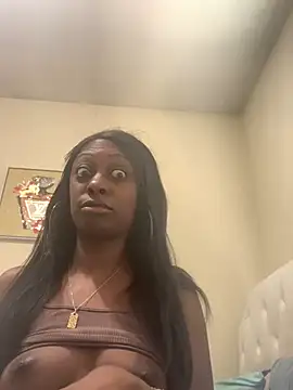 Prettylondond online show from 06.04.26