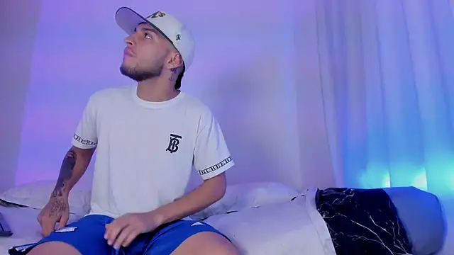  Kevin xxx online show from 10.12.25