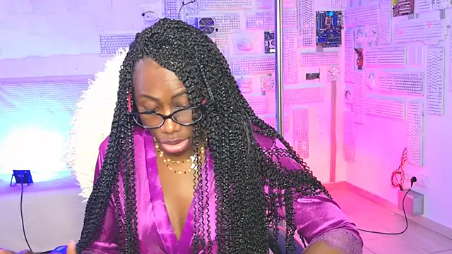 naomicampbi online show from 05.22.26