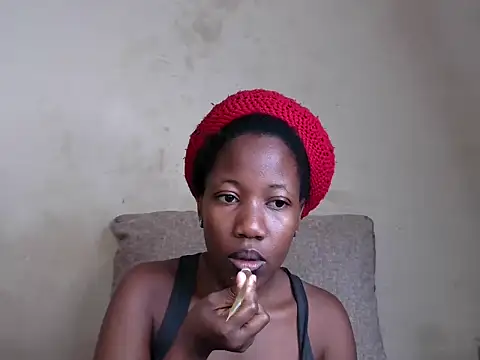 Snapshot of luvone_smith chatting on 06.02.26 luvone smith online show from 06.02.26