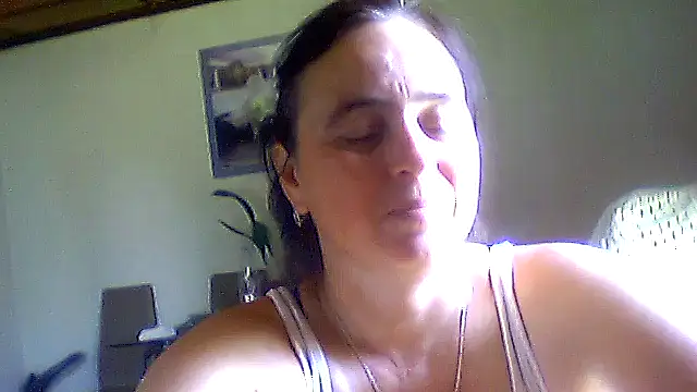 Snapshot of AniaCool77 chatting on 06.10.26 AniaCool77 online show from 06.10.26