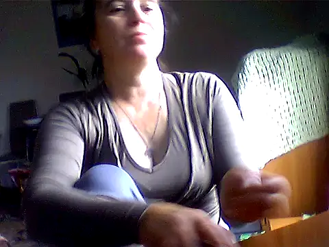 Snapshot of AniaCool77 chatting on 06.12.26 AniaCool77 online show from 06.12.26
