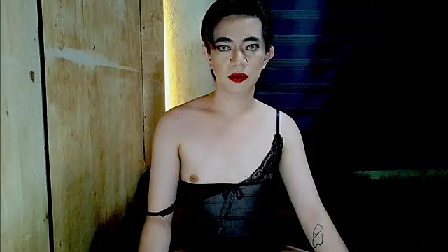 Pretty Bug online show from 05.28.26