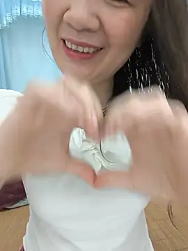 Lye lovely online show from 06.26.26