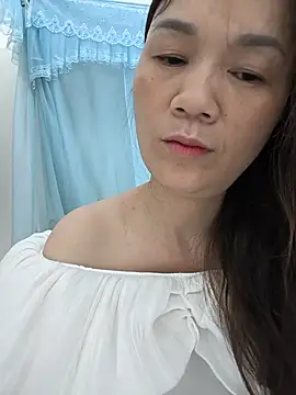 Lye lovely online show from 07.07.26