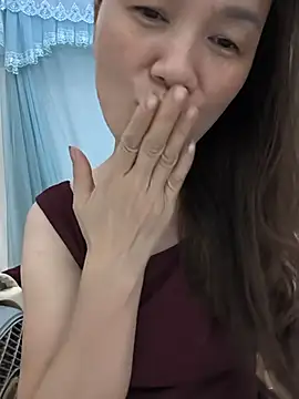 Lye lovely online show from 07.12.26