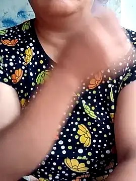 Snapshot of Bong_sexy chatting on 06.18.26 Bong sexy online show from 06.18.26