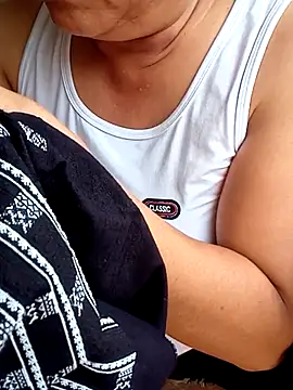 Snapshot of Bong_sexy chatting on 06.29.26 Bong sexy online show from 06.29.26