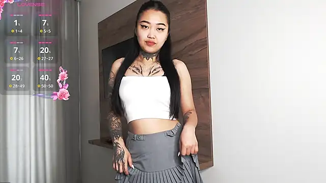 Snapshot of LillGothBaby chatting on 06.21.26 LillGothBaby online show from 06.21.26