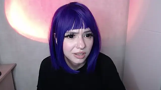 YunaLeaf online show from 08.05.26