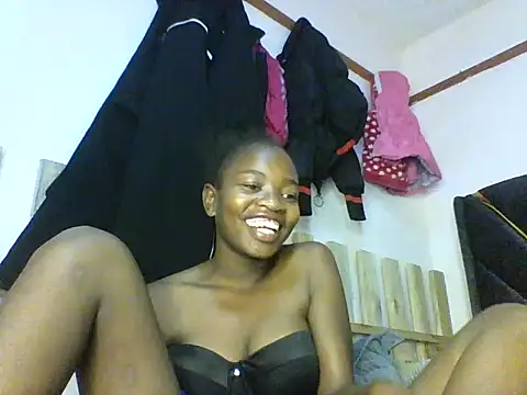 aliana082169 online show from 05.22.26