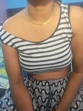 Snapshot of DOLI_cut chatting on 05.30.26 DOLI cut online show from 05.30.26