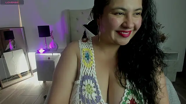 JadeBellee online show from 06.12.26