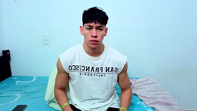 Luke Muscle online show from 06.10.26