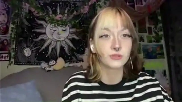 YourFavoriteAltgirl online show from 05.26.26