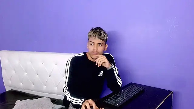 Angel foxc13 online show from 06.25.26