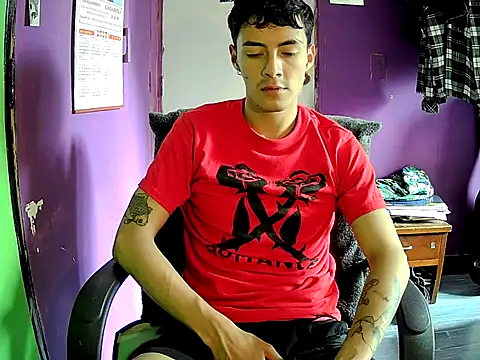 Snapshot of crisanto8 chatting on 05.29.26 crisanto8 online show from 05.29.26