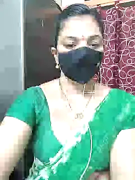 Snapshot of Leela_555 chatting on 06.19.26 Leela 555 online show from 06.19.26