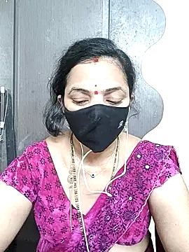 Snapshot of Leela_555 chatting on 07.12.26 Leela 555 online show from 07.12.26