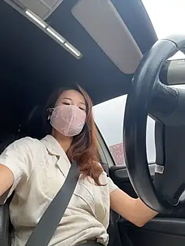 kiss loo online show from 06.25.26