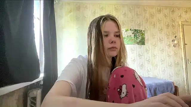 Snapshot of SusanaLeichty chatting on 07.13.26 SusanaLeichty online show from 07.13.26
