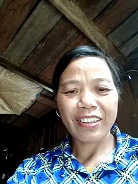 Snapshot of Elfledaa chatting on 06.15.26 Elfledaa online show from 06.15.26