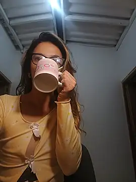 karenarango online show from 06.14.26