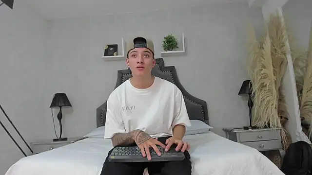 wesley boyy  online show from 05.23.26