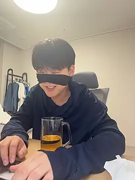 Snapshot of k-kinky chatting on 06.06.26 k-kinky online show from 06.06.26
